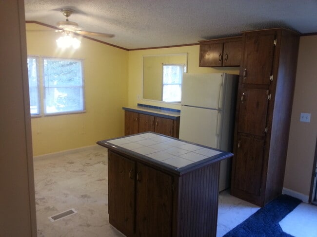 Photo - 815 Clutts Rd