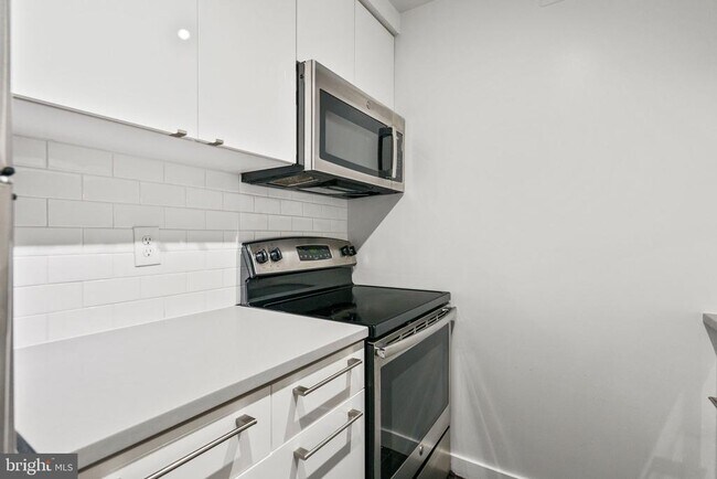 Photo - 601 24th St NW Unit 306