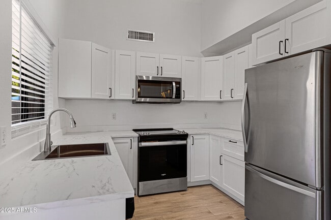 Photo - 85 S Cypress Ct