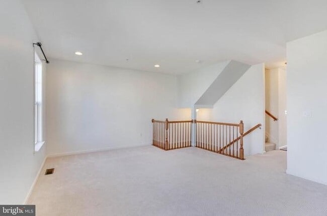 Photo - 217 Mikes Wy