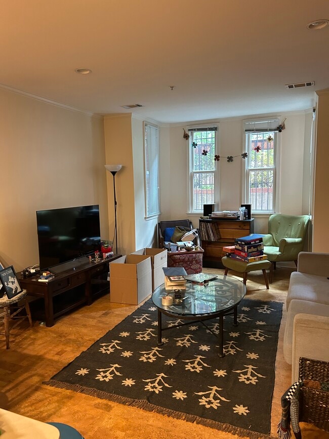 Building Photo - 222 7th St NE Unit B Rental