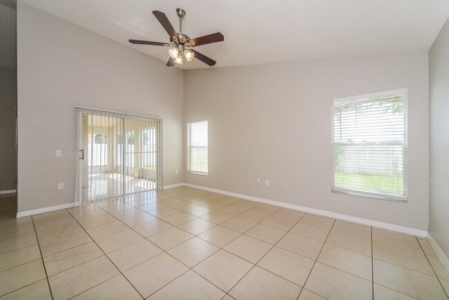 431 Peppermill Cir