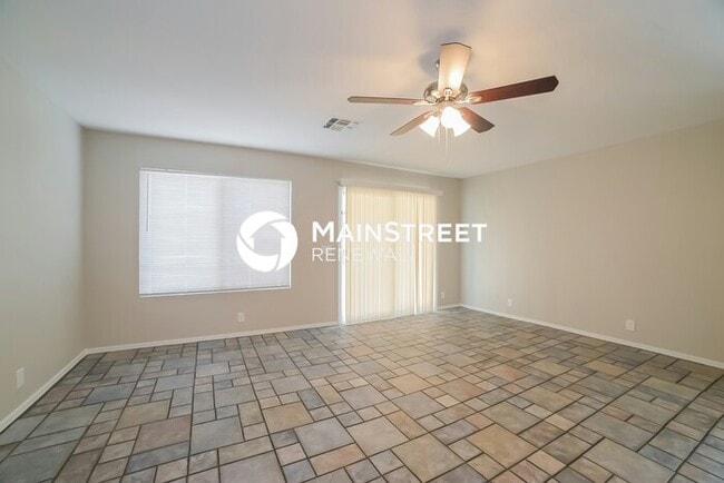 Photo - 4 Bedroom Pet-Friendly Home in Peoria, AZ with Main Street Renewal