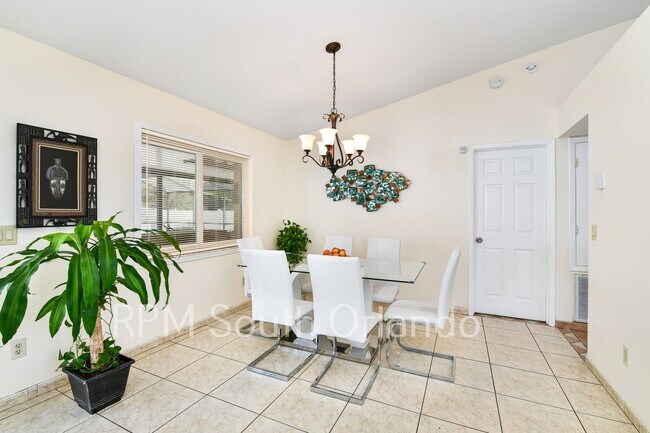 Photo - 4 Bedroom, 2 bathroom, 2 car garage, pool, backyard, close to Universal Studios and International...