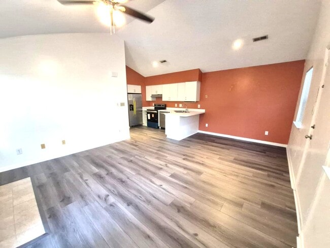 Photo - 12762 Saint James Pl Unit C