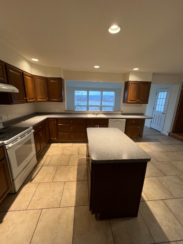 Photo - 24 1st St Unidad N