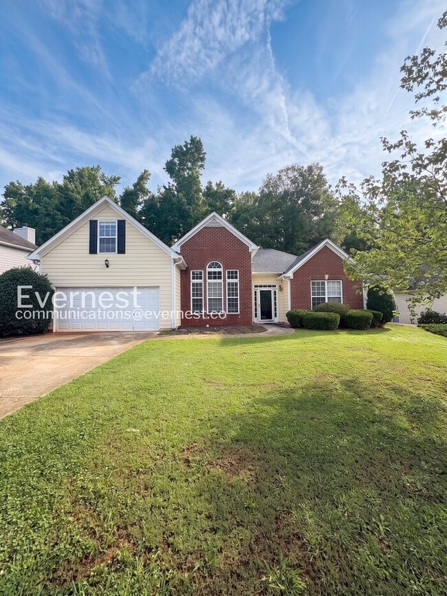 Building Photo - Limited Time Special Offer / 4 Bed, 2 Bath Home with Garage / Pet-Friendly / Available Now!