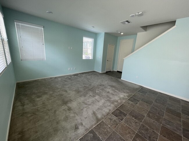 Photo - 30433 Village Knoll Dr