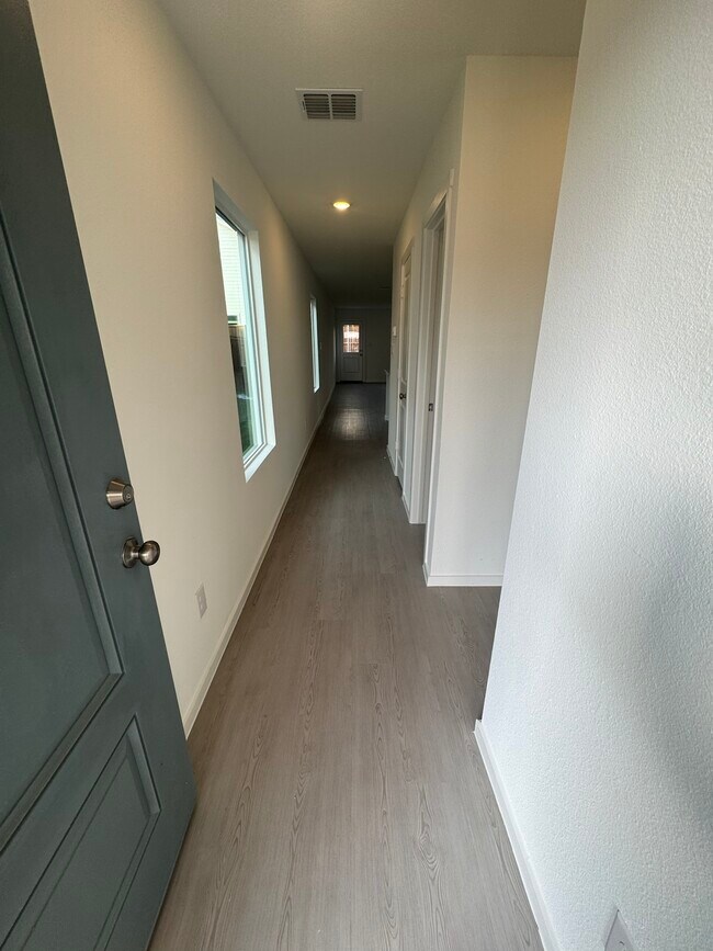 Entryway - 12169 Steeplechase Dr