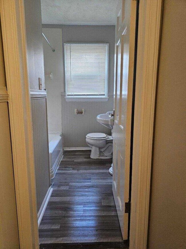 Photo - 4714 E 16th St Unit 4716