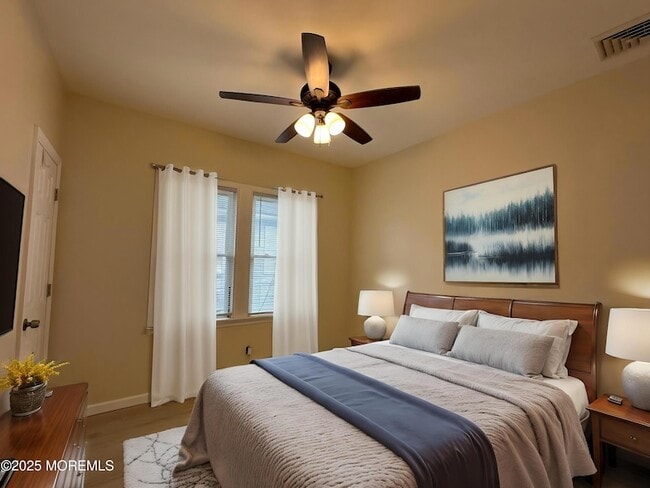 Photo - 678 Buttonwood Ave