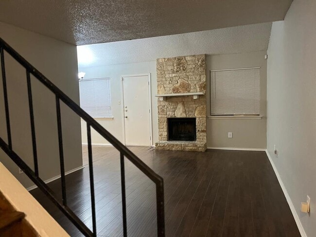 Photo - 1907 Townesouth Cir