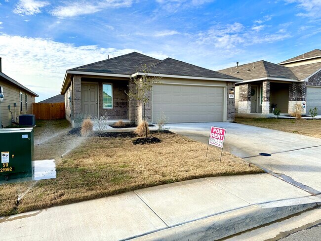 Photo - 125 Hogans Aly