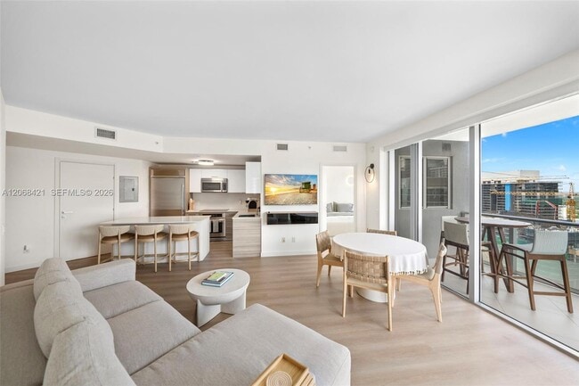 Photo - 1300 Brickell Bay Dr Unit 3501