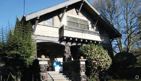 Photo - 3002 Harvard Ave E