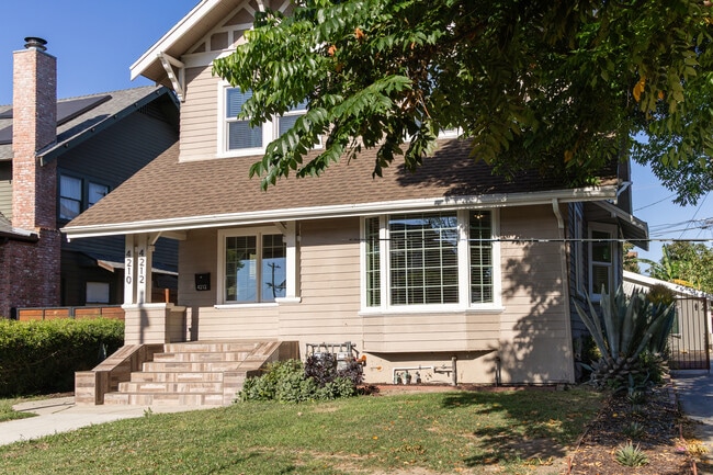 Photo - 4210 Halldale Ave