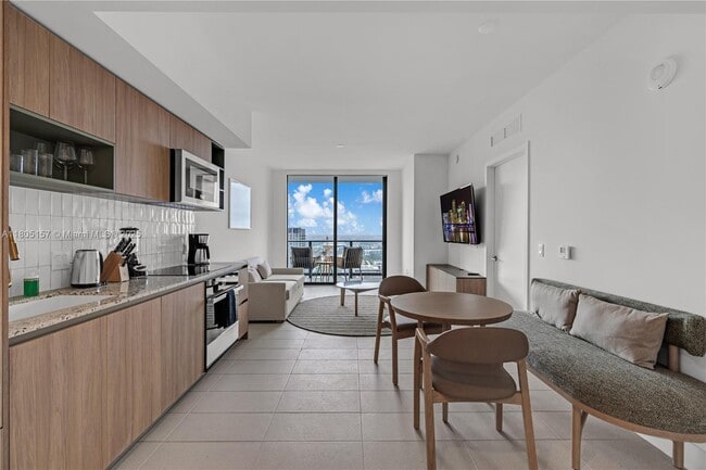 Photo - 601 NE 1st Ave Unit 4204