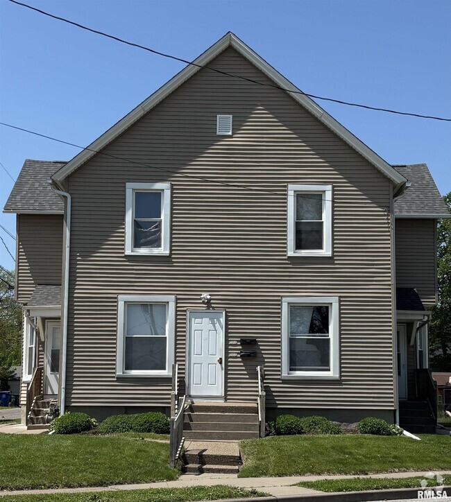 Building Photo - 118 N Pine St Rental