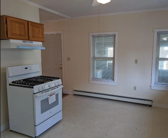 Building Photo - 46 Grant St Unit 1