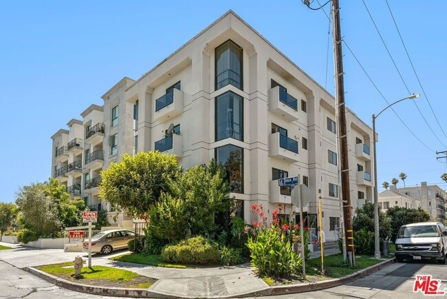 Building Photo - 8558 Chalmers Dr Unit 201 Rental