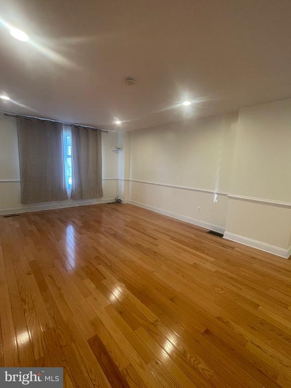 Photo - 7814 Saturn Pl