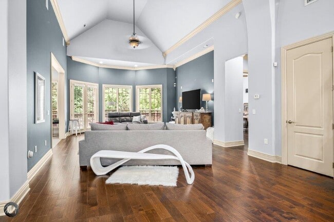 Photo - 5106 S Sloan Cir