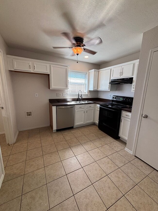 Photo - 532 Jeffdale Dr