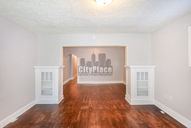 Photo - 5408 E Burgess Ave