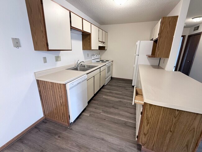 Photo - Villa DeNevue Apartments