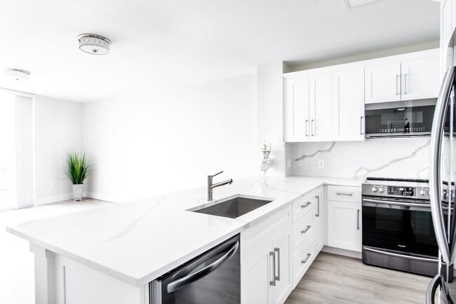 Photo - 1551 N Flagler Dr Unidad 610