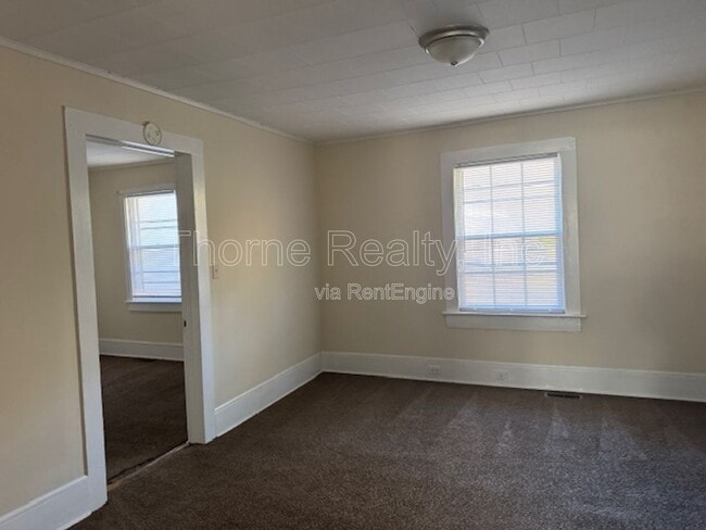 Photo - 940 Blandwood Ave