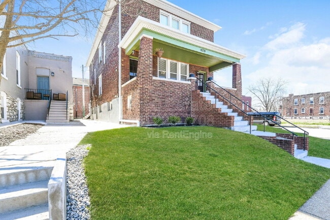 Building Photo - 4370 Swan Ave