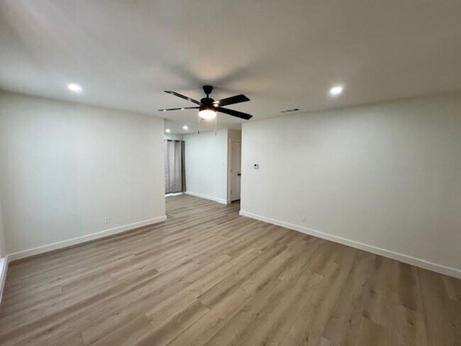 Photo - Allandale Place / Culdesac / Refrigerator / Washer/Dryer / Fenced Yard