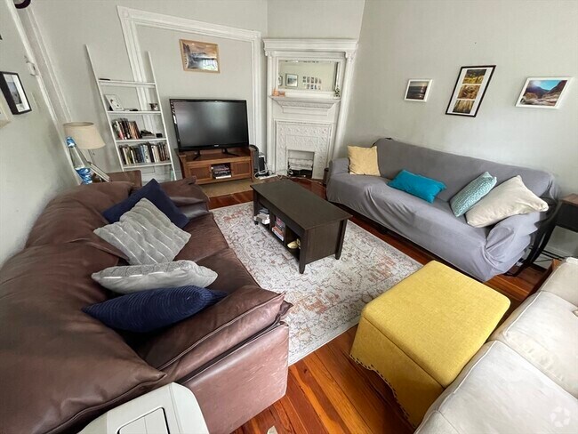Building Photo - 23 Forest Hills St Unit 1 Rental