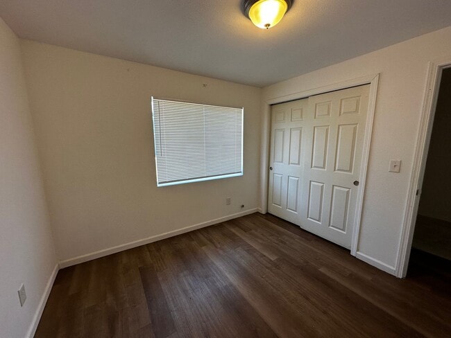 Photo - Single Level 3 Bedroom 2 Bath - 1 Car Garage - Lebanon