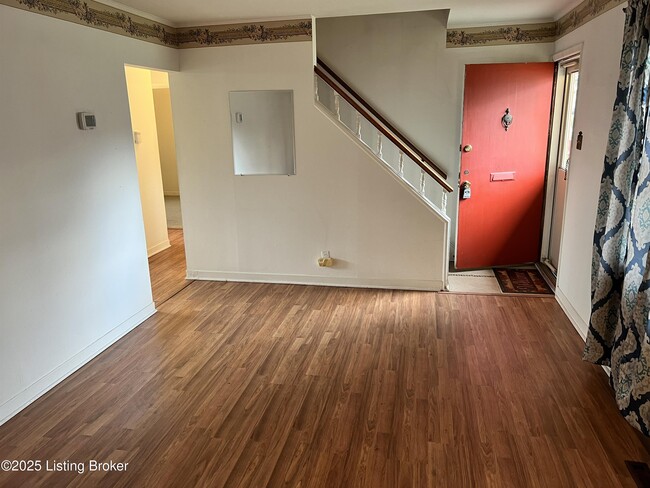 Photo - 3122 Commander Dr