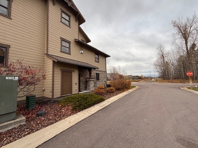 Building Photo - 6008 St Moritz Dr