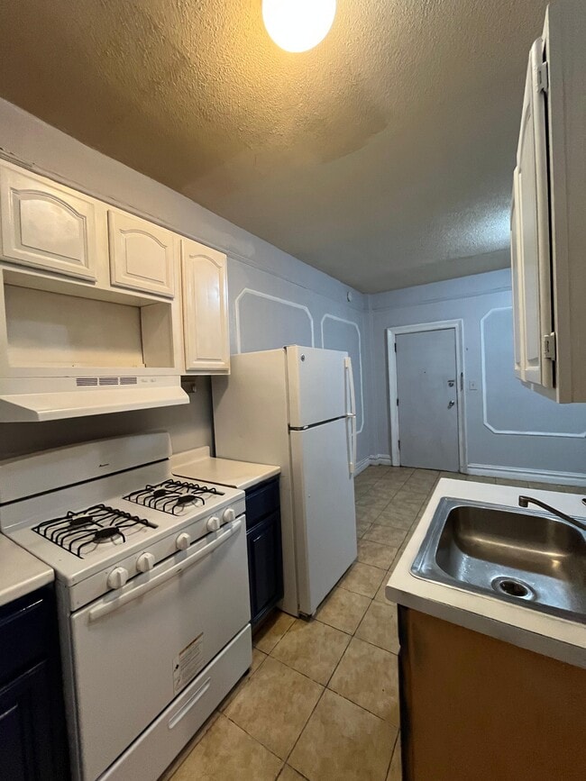 Photo - 327 Summit Ave Unit 103