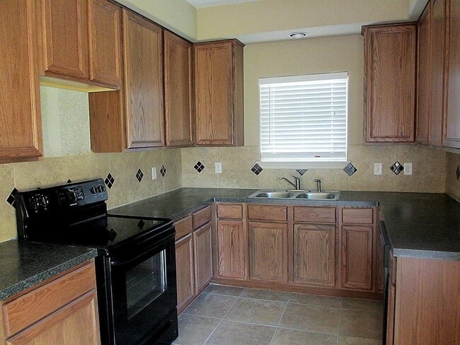 Photo - 155 S Bend Dr