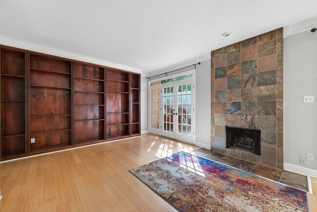 Photo - 2100 Tanglewilde St Unit 51