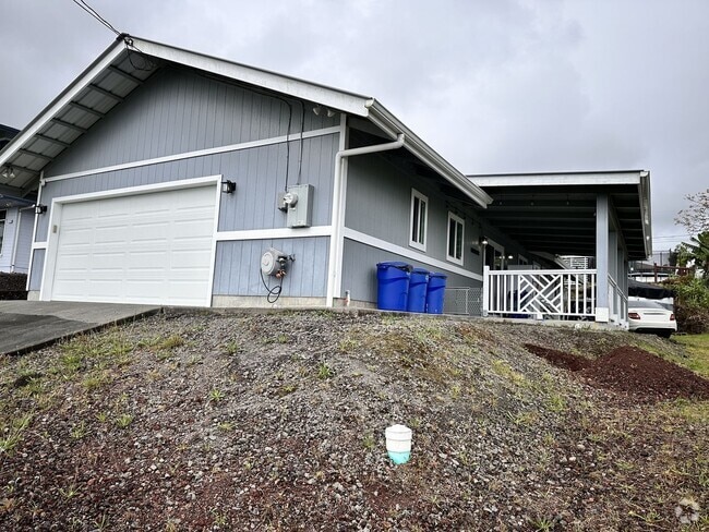 Building Photo - Fully Furnished Home