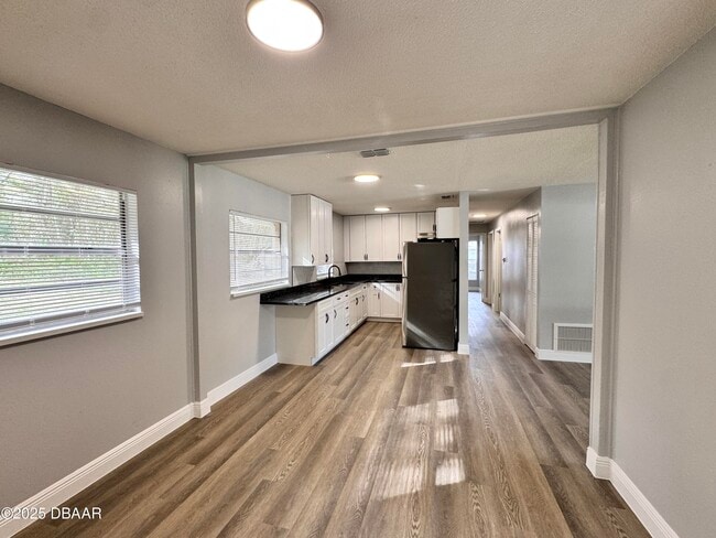 Photo - 704 Boston Ct