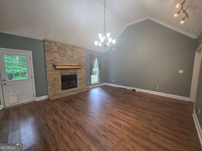 Photo - 135 Kingsbrooke Cir