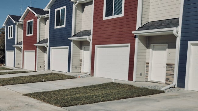 Photo - 301 Crest Dr