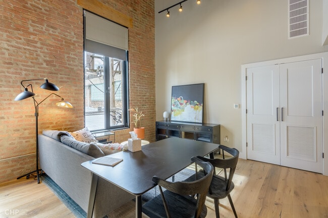 Photo - 729 N Sangamon St Unit 412