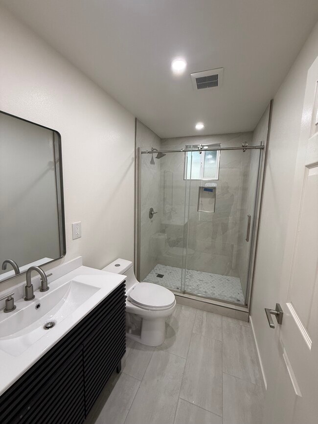 Photo - 13040 Terra Bella St