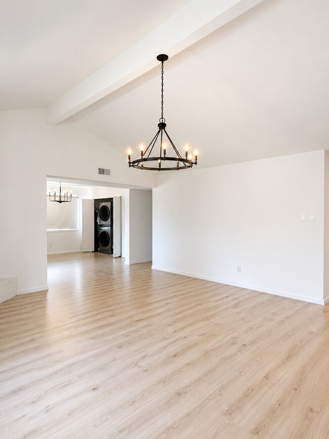 Photo - 9511 Bollingbrook Dr