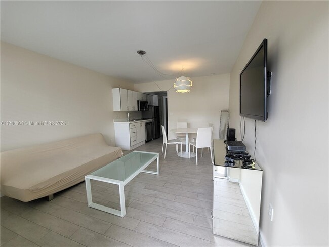 Photo - 1601 Meridian Ave Unit 106