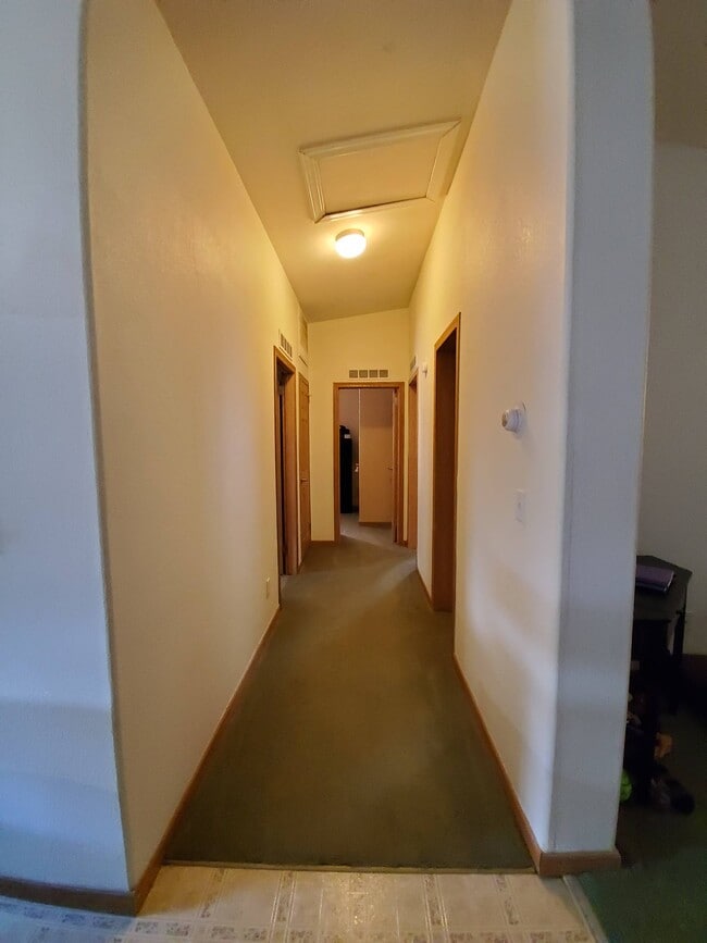 Photo - 644 School House Dr