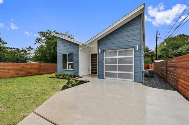 Photo - 1131 Mason Ave